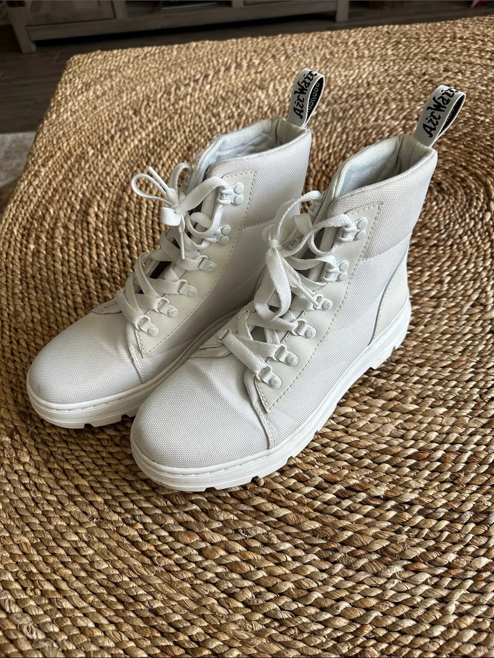 Men’s Dr Martens size 10 Off-White Canvas Lace-Up Combat Boots